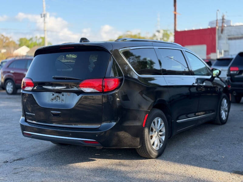 2019 Chrysler Pacifica Touring L