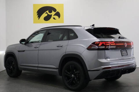 2026 Volkswagen Atlas Cross Sport SEL R-Line Black 4Motion