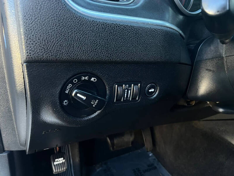 2016 Dodge Charger SXT