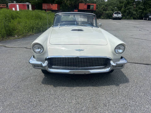 1957 Ford Thunderbird