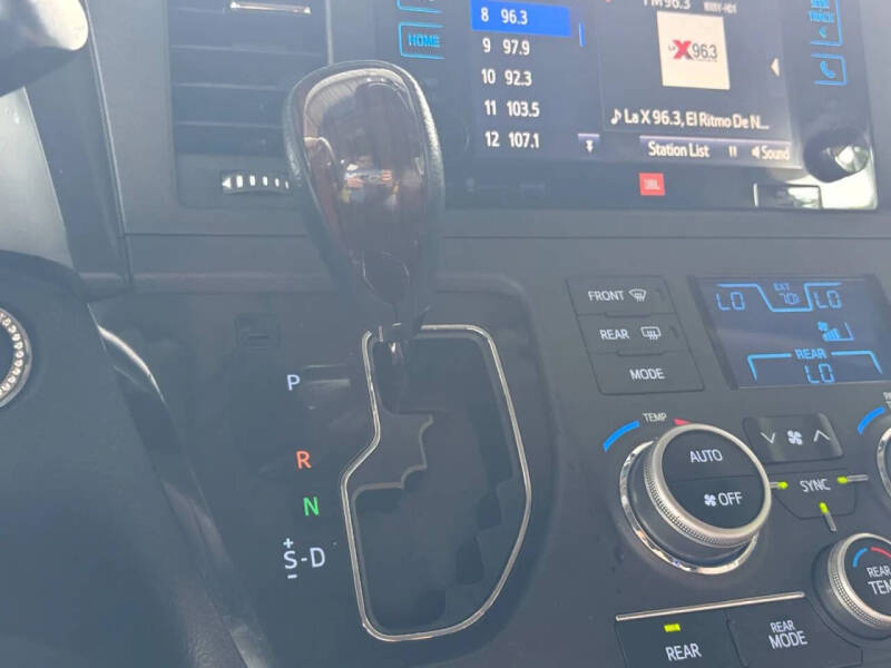 2017 Toyota Sienna