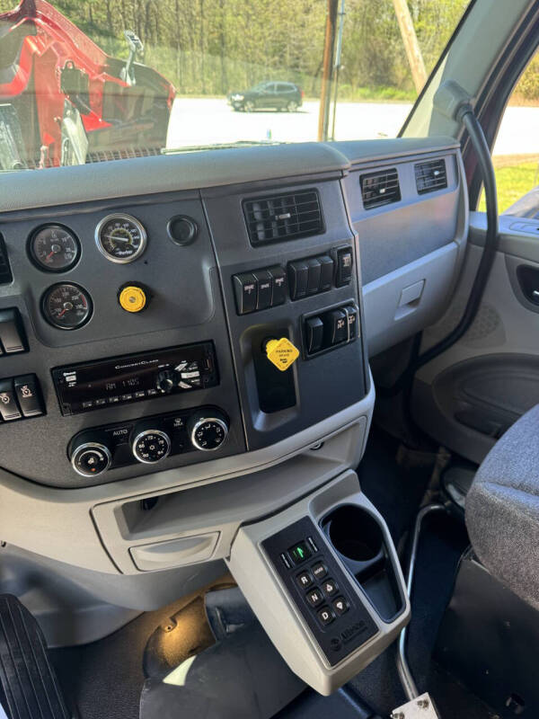 2021 Peterbilt 567
