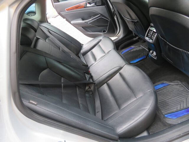 2018 Kia Cadenza Technology