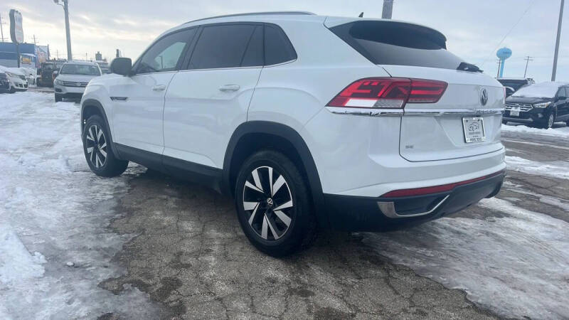 2020 Volkswagen Atlas Cross Sport SE 4Motion