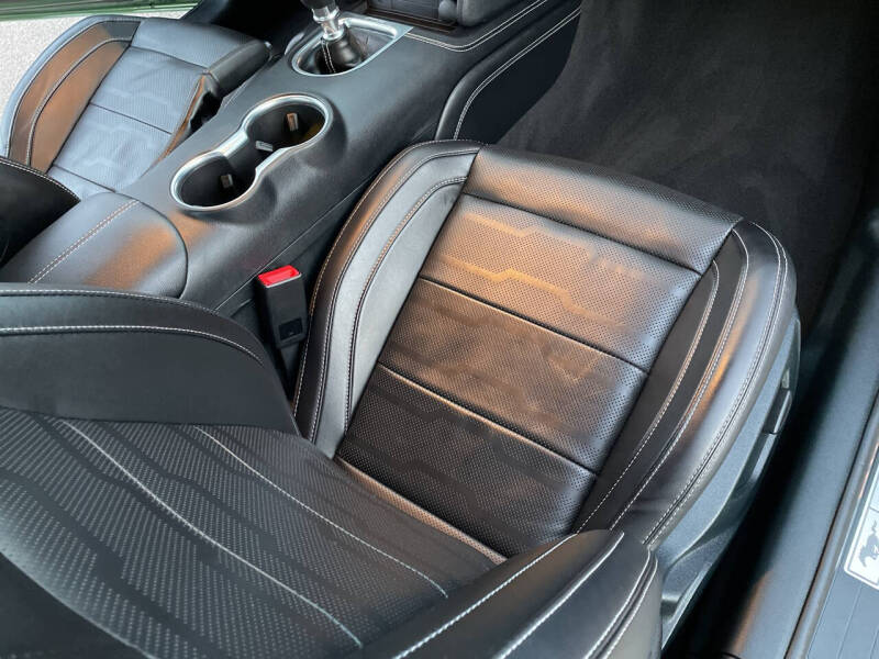 2022 Ford Mustang GT Premium