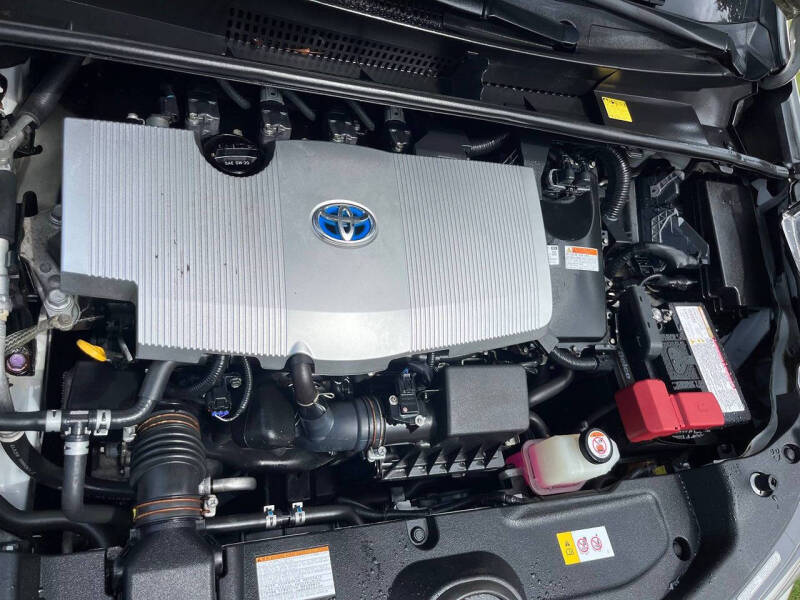 2017 Toyota Prius Two
