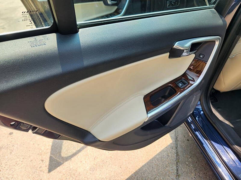 2015 Volvo S60 T6 Drive-E Premier Plus