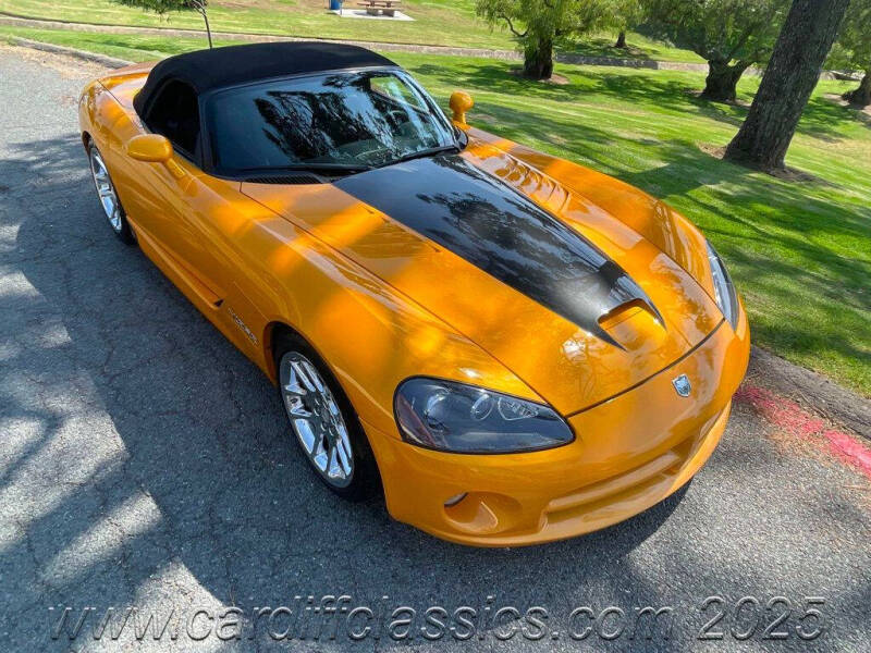 2003 Dodge Viper SRT-10