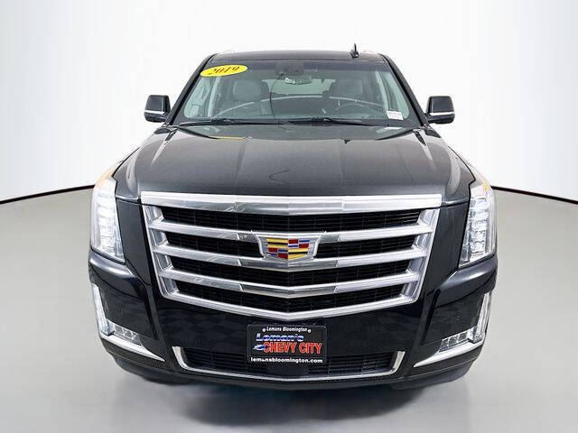 Used 2019 Cadillac Escalade Premium Luxury with VIN 1GYS3CKJ5KR340759 for sale in Bloomington, IL