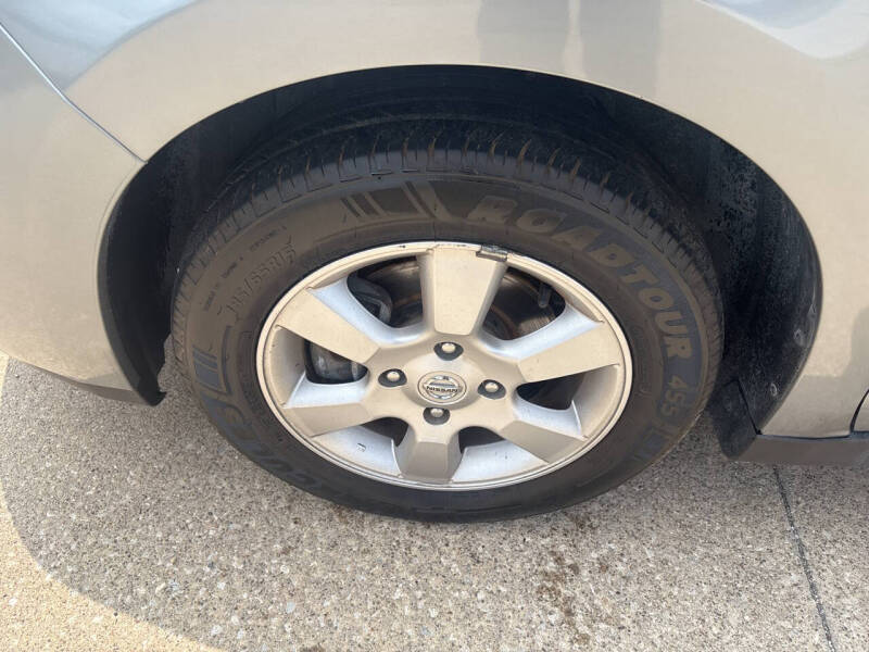 2009 Nissan Versa 1.8 SL FE+