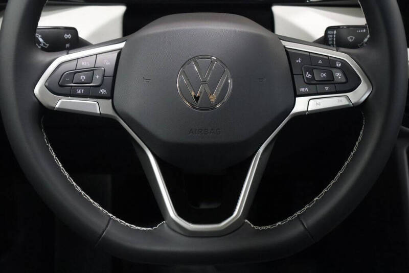 2025 Volkswagen Taos S 4Motion