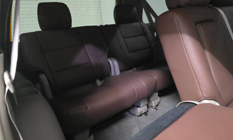 2005 Toyota Sequoia SR5