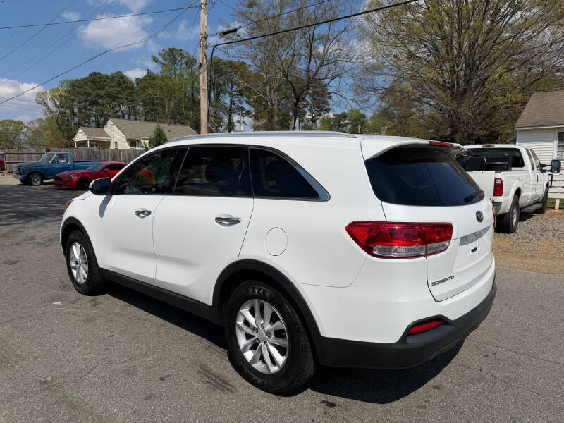 2017 Kia Sorento L