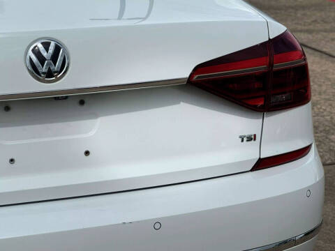 2017 Volkswagen Passat 1.8T SE