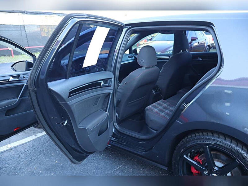 2017 Volkswagen Golf GTI Autobahn