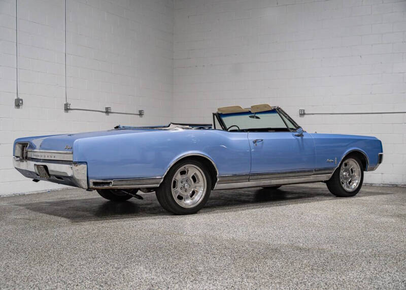 1965 Oldsmobile Starfire