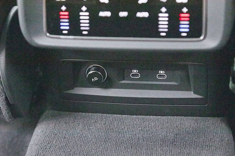 2023 Audi Q8 quattro Premium Plus 55 TFSI