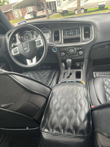 2013 Dodge Charger SE