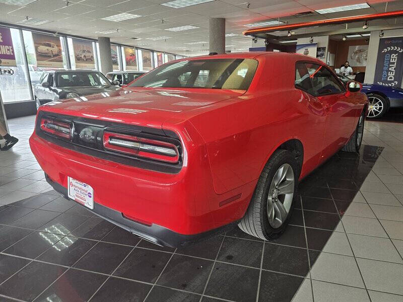 2015 Dodge Challenger SXT