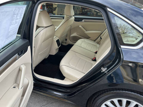 2016 Volkswagen Passat 1.8T SE