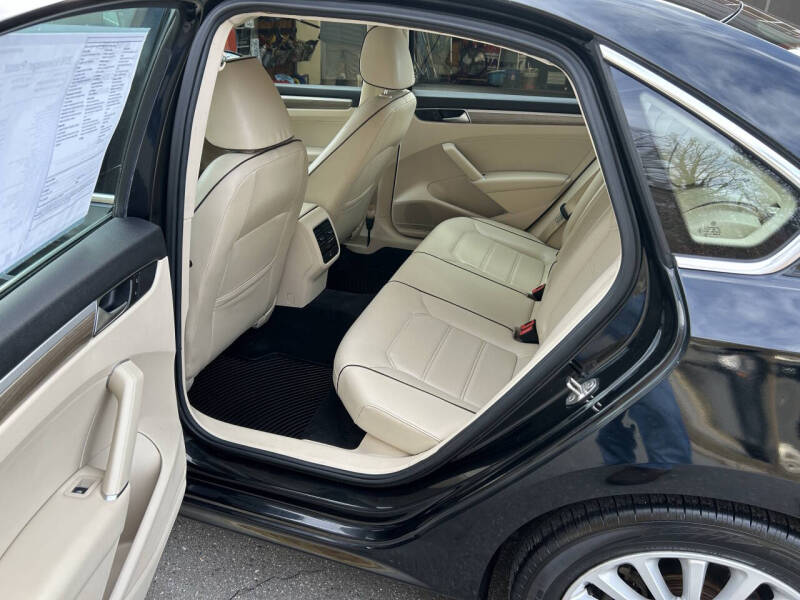 2016 Volkswagen Passat 1.8T SE