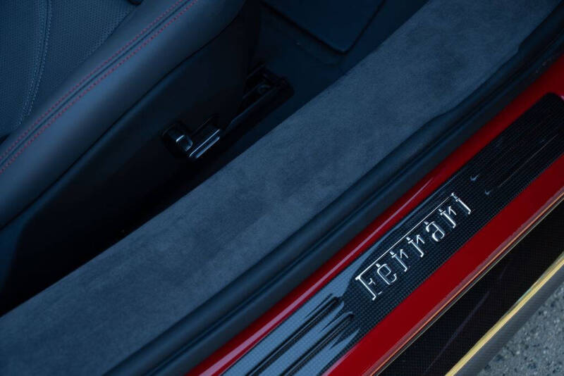 2024 Ferrari 296 GTS