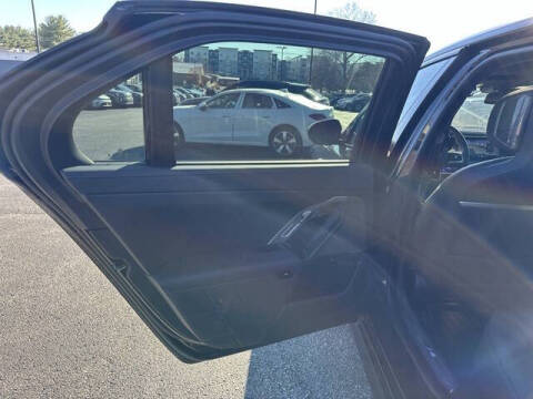 2024 BMW 7 Series 740i