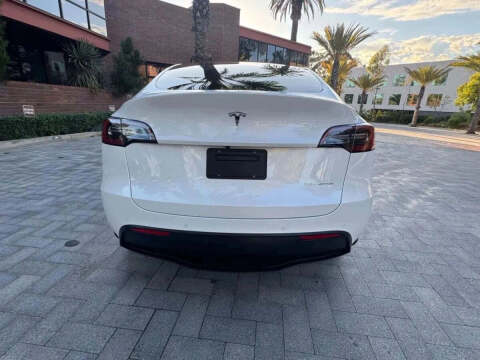 2024 Tesla Model Y Long Range