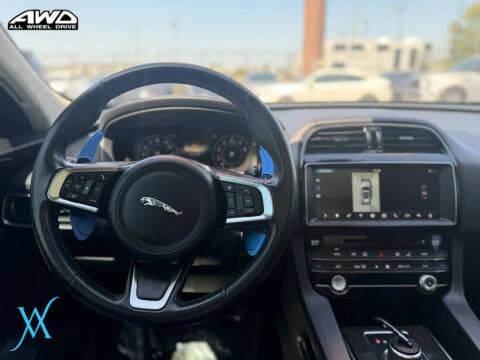 2020 Jaguar F-PACE 25t Prestige