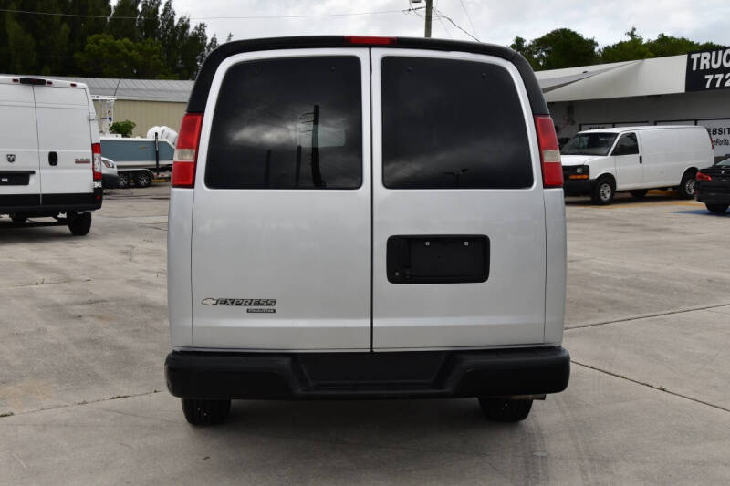 2016 Chevrolet Express LS 2500