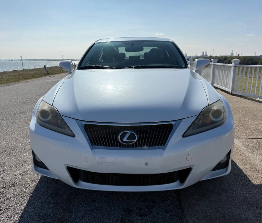 White 2012 Lexus IS 250 Base 4dr Sedan 6A 2
