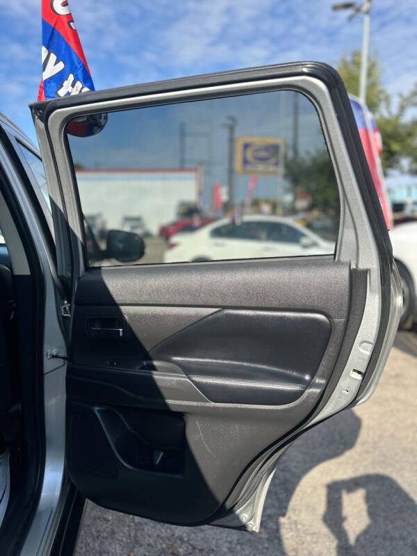 2020 Mitsubishi Outlander