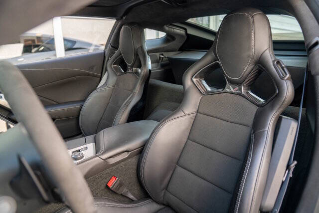 2015 Chevrolet Corvette 13