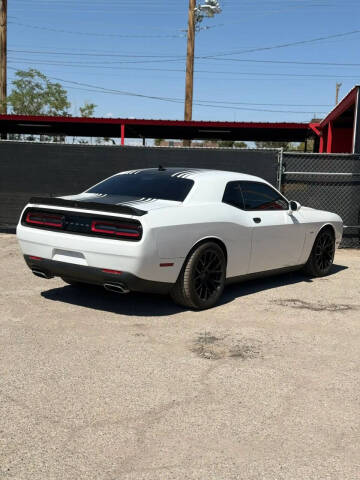 2015 Dodge Challenger R/T Plus Shaker