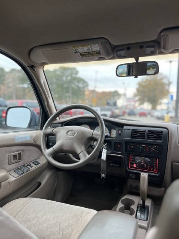 2004 Toyota Tacoma PreRunner V6