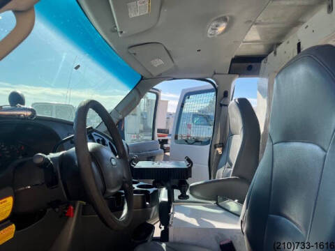 2006 Ford E-Series E-350 SD