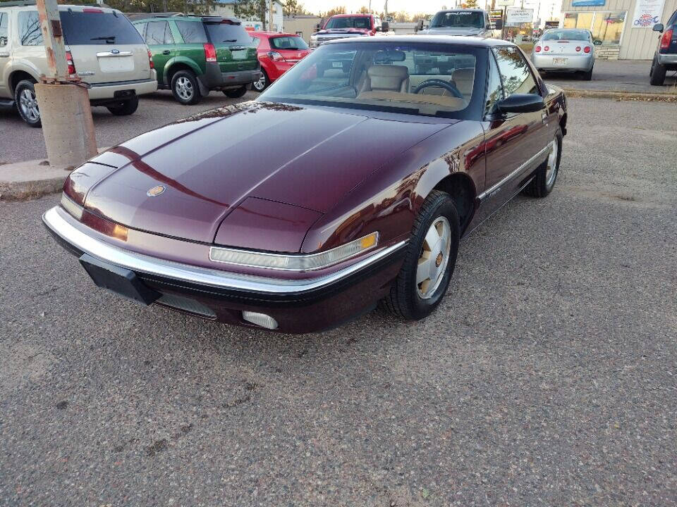 1990 Buick Reatta for sale at MR Motors in Tomahawk, WI