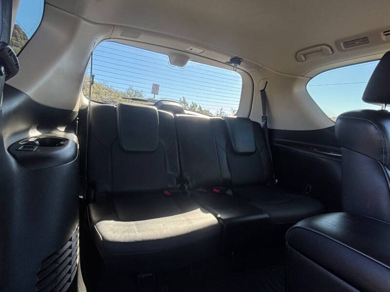 2020 Infiniti QX80 Luxe