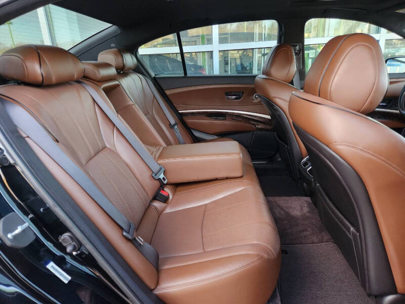 2018 Acura RLX w/Tech