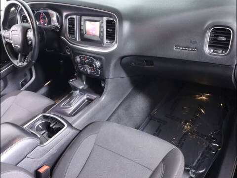 2016 Dodge Charger SE