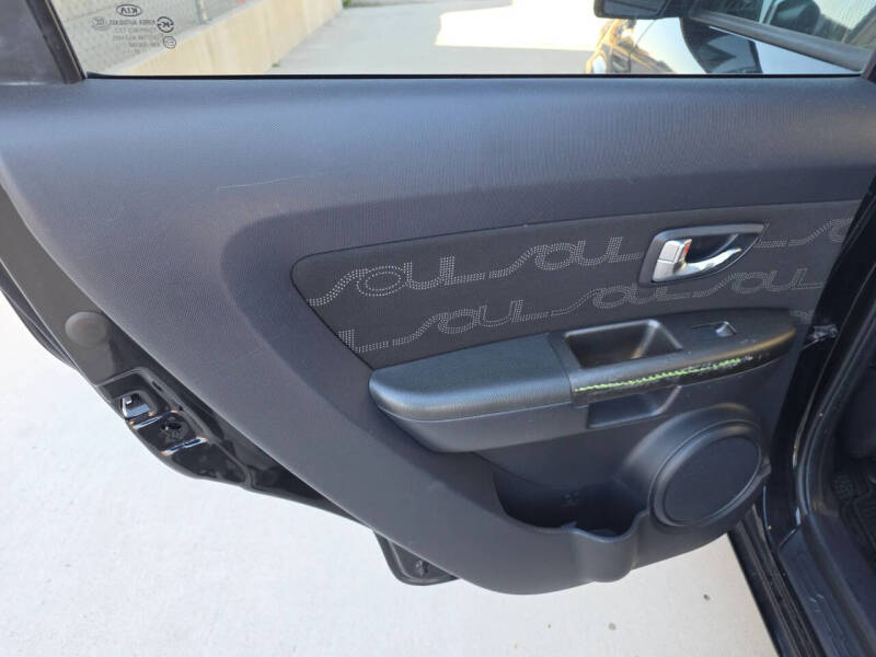 2013 Kia Soul +