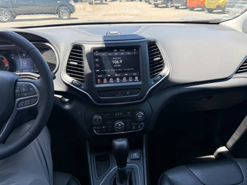 2022 Jeep Cherokee Latitude Lux
