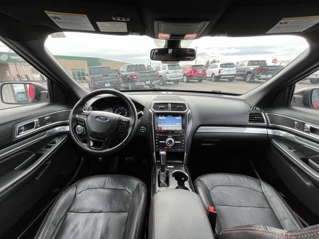 2018 Ford Explorer Sport