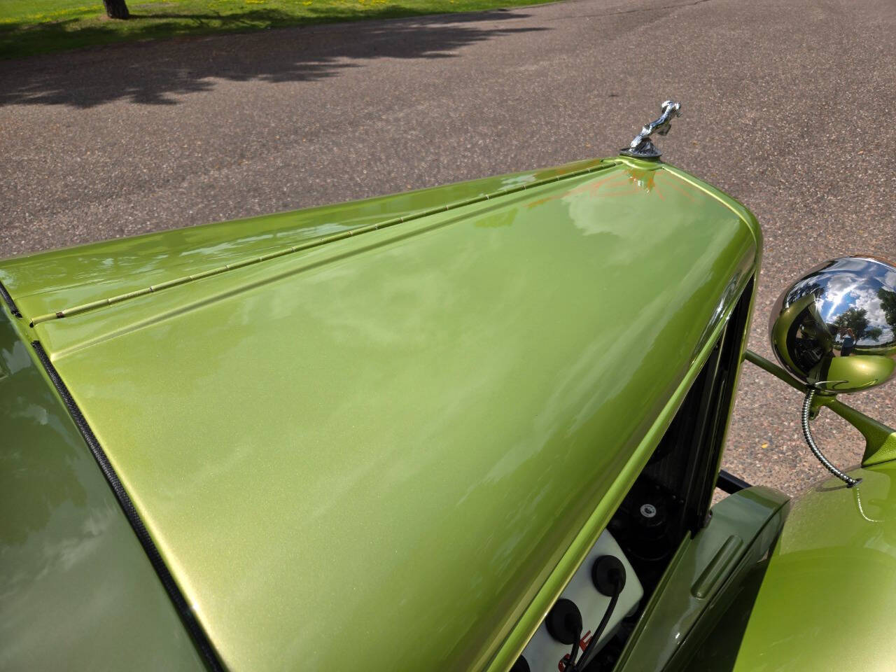 1930 Dodge 5-Window Coupe 110
