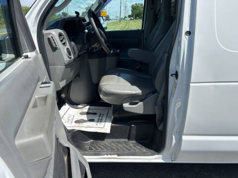 2010 Ford E-Series E-250