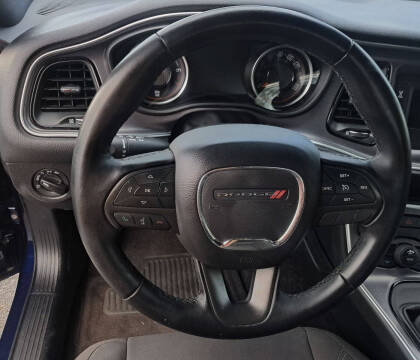 2017 Dodge Challenger SXT