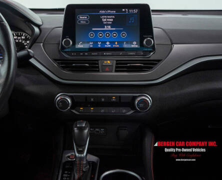 2023 Nissan Altima 2.5 SR