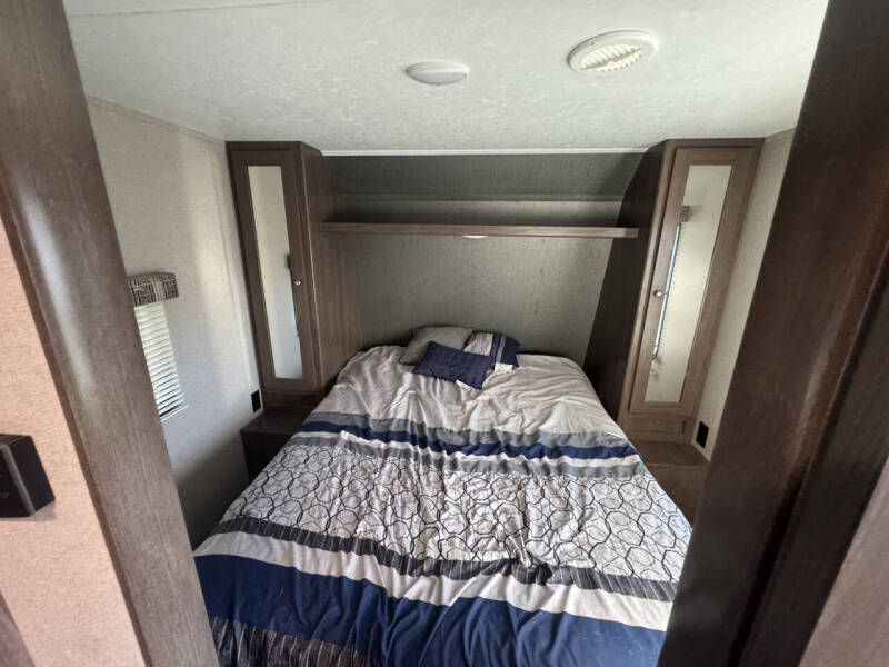 2019 Keystone RV Hideout M-28 BHSWE