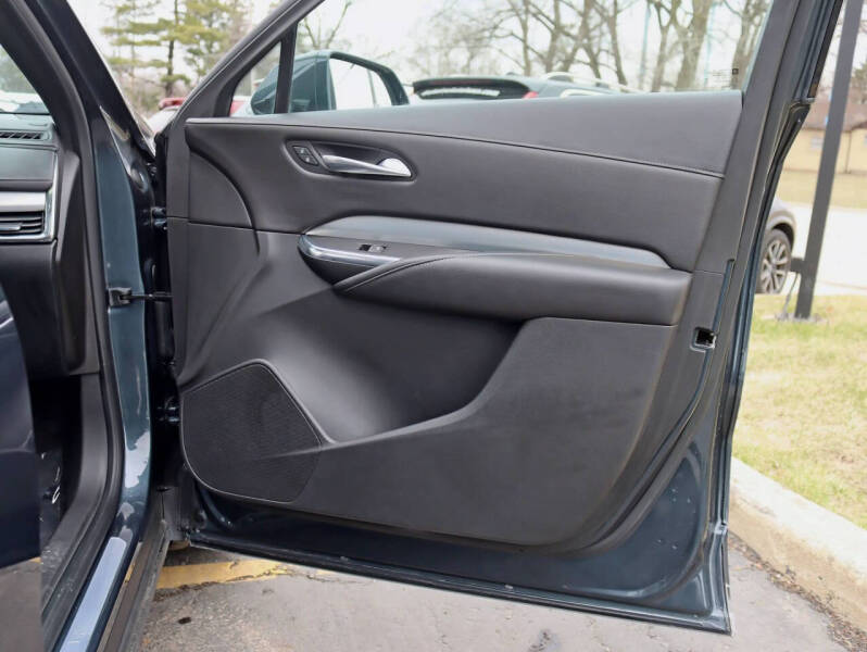 2019 Cadillac XT4 Premium Luxury