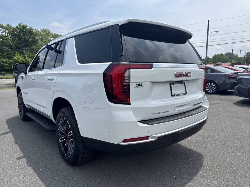 2025 GMC Yukon Elevation